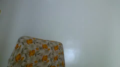 Asia online show from October 20, 2025, 6:52 pm