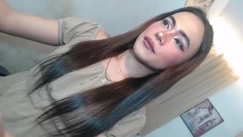 asian_ulysses online show from December 17, 2025, 1:06 pm