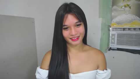 Yan online show from October 12, 2025, 11:15 pm