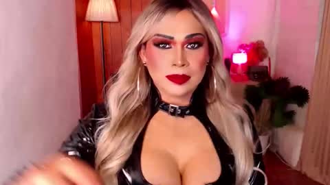 nicole online show from October 2, 2025, 6:15 pm