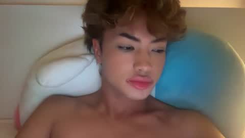Snapshot of asianboyjerkz chatting on June 17, 2026, 2:25 am asianboyjerkz online show from June 17, 2026, 2:25 am