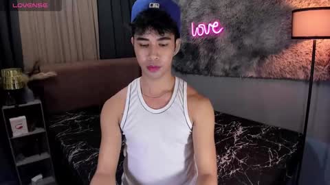 asiancum_peter online show from September 25, 2025, 11:58 am