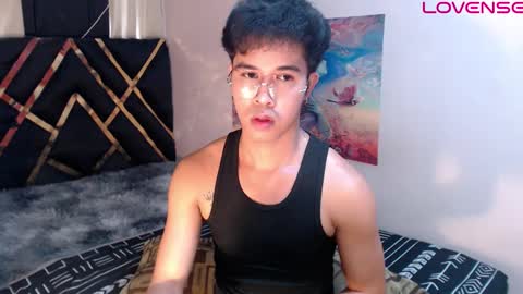 asiancum_peter online show from March 11, 2026, 3:23 am