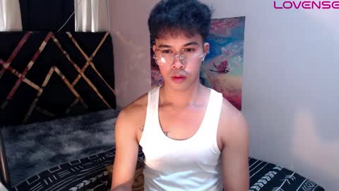 asiancum_peter online show from March 16, 2026, 5:35 am