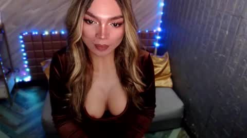 Snapshot of asiandollxxx4u chatting on March 9, 2026, 2:54 pm BELLA NOTCH online show from March 9, 2026, 2:54 pm