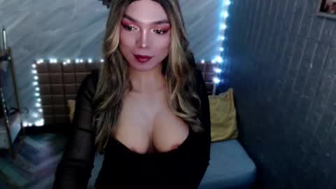 Snapshot of asiandollxxx4u chatting on March 16, 2026, 5:02 am BELLA NOTCH online show from March 16, 2026, 5:02 am