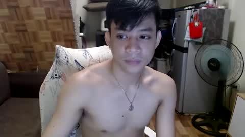 asiandreamboyx online show from December 17, 2024, 7:29 am