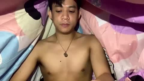 asiandreamboyx online show from December 28, 2024, 4:09 pm