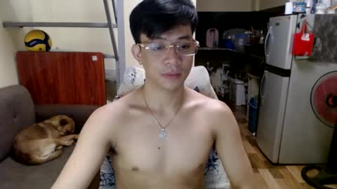 asiandreamboyx online show from February 8, 2025, 6:33 am