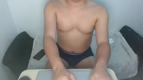 asiangay1209 online show from November 5, 2025, 11:21 am