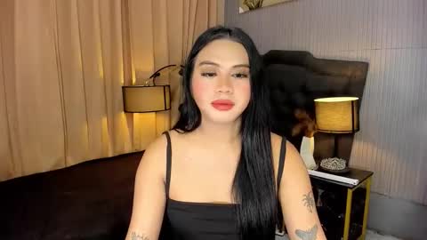 JULIA online show from March 17, 2026, 6:33 pm