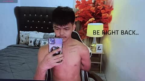 Snapshot of asianhugescott chatting on May 6, 2026, 7:24 am VICTORIA SCOTT online show from May 6, 2026, 7:24 am