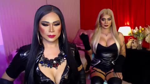 Snapshot of asianlovelykhim chatting on February 20, 2025, 3:52 pm Ara online show from February 20, 2025, 3:52 pm