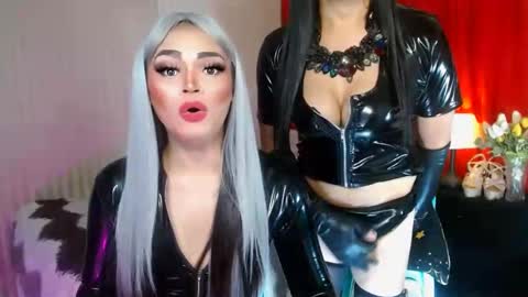 Snapshot of asianlovelykhim chatting on February 24, 2025, 10:47 pm Ara online show from February 24, 2025, 10:47 pm