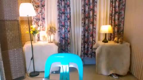 Snapshot of asianlovelykhim chatting on March 2, 2025, 1:58 am Ara online show from March 2, 2025, 1:58 am