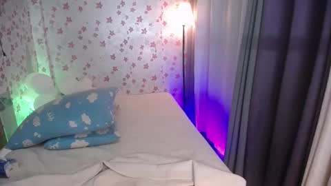 Snapshot of asiansmokeyxx chatting on October 10, 2025, 4:39 pm prince online show from October 10, 2025, 4:39 pm