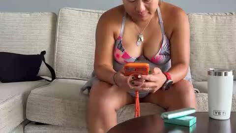 Snapshot of asiansquirtgirl chatting on May 11, 2026, 1:11 am asiansquirtgirl online show from May 11, 2026, 1:11 am