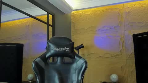 Snapshot of aslanfox_ chatting on January 7, 2026, 3:31 am Aslan online show from January 7, 2026, 3:31 am