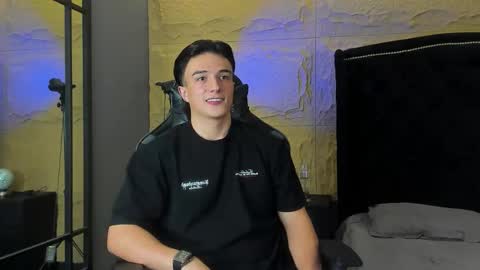 Snapshot of aslanfox_ chatting on January 11, 2026, 3:33 am Aslan online show from January 11, 2026, 3:33 am