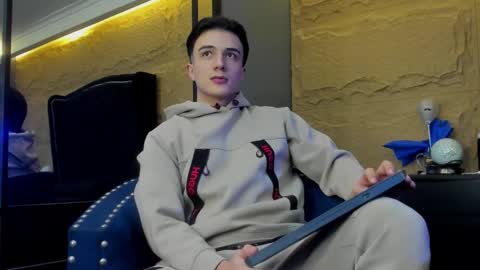 Aslan  online show from March 22, 2026, 3:21 am