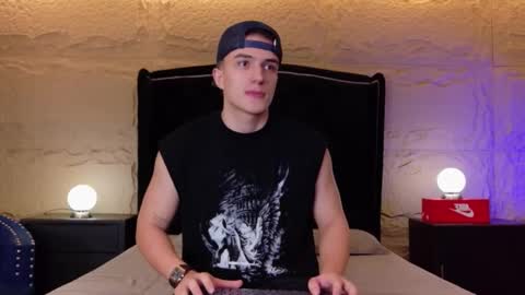 Snapshot of aslanfox_ chatting on April 17, 2026, 3:42 am Aslan online show from April 17, 2026, 3:42 am