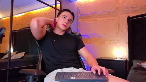 Snapshot of aslanfox_ chatting on May 29, 2026, 1:03 am Aslan online show from May 29, 2026, 1:03 am