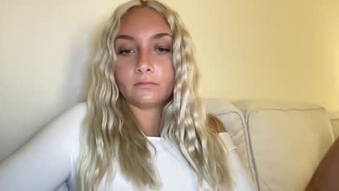 Aspen Aries online show from March 4, 2025, 1:12 am