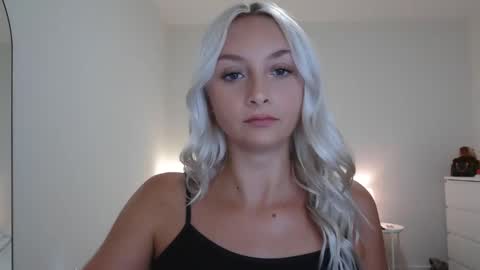 Aspen Aries online show from October 30, 2025, 2:02 am