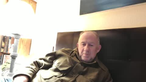 Snapshot of aspenleaf chatting on January 4, 2025, 4:33 am aspenleaf online show from January 4, 2025, 4:33 am