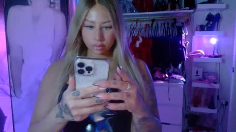 iwantaspen online show from January 13, 2025, 11:49 pm