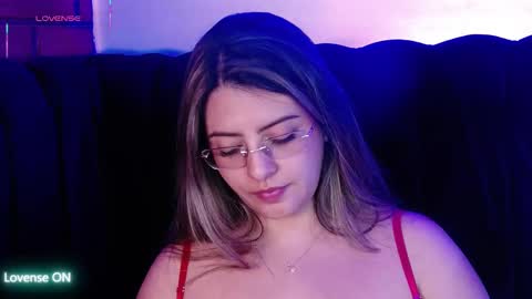   online show from October 11, 2025, 11:36 pm