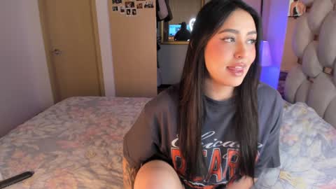 Snapshot of asshley__ chatting on February 3, 2025, 5:18 am Ashley online show from February 3, 2025, 5:18 am