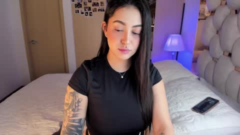 Snapshot of asshley__ chatting on February 23, 2025, 5:45 am Ashley online show from February 23, 2025, 5:45 am