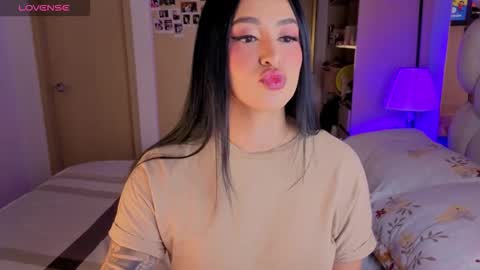 Snapshot of asshley__ chatting on September 12, 2025, 12:00 am Ashley online show from September 12, 2025, 12:00 am