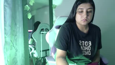 Snapshot of asshley_benson chatting on December 16, 2025, 9:58 am Asshley online show from December 16, 2025, 9:58 am