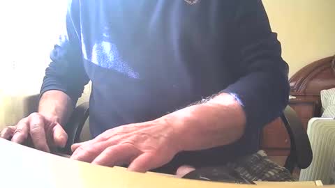 astelover online show from December 31, 2024, 2:03 pm