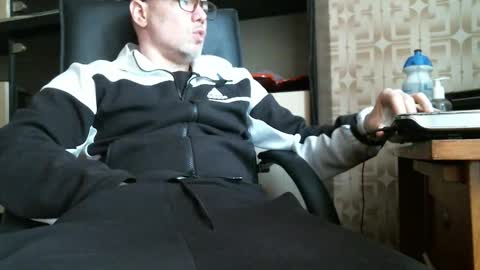 asterion51 online show from October 5, 2025, 4:49 pm