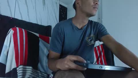 Aston  online show from December 22, 2025, 12:24 pm