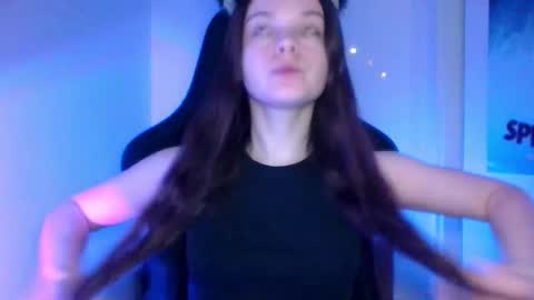 astradream_ online show from February 15, 2026, 10:39 pm