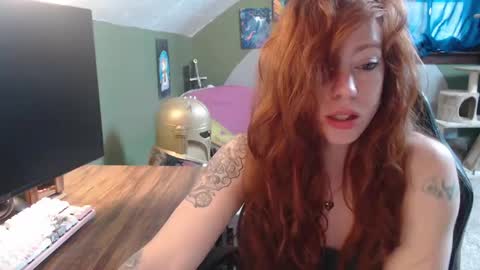 AstraeaSiren online show from February 21, 2025, 6:37 pm