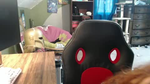 AstraeaSiren online show from November 10, 2025, 6:18 pm