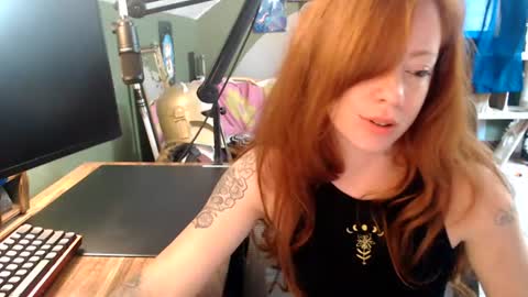Snapshot of astraeasiren chatting on July 29, 2026, 4:49 pm AstraeaSiren online show from July 29, 2026, 4:49 pm