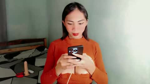 Astrid online show from December 10, 2024, 5:44 pm