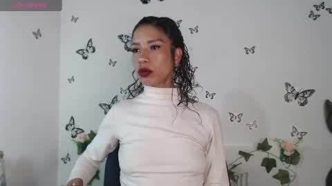 Snapshot of astrid_miller_1 chatting on June 9, 2026, 9:04 pm Astrid online show from June 9, 2026, 9:04 pm