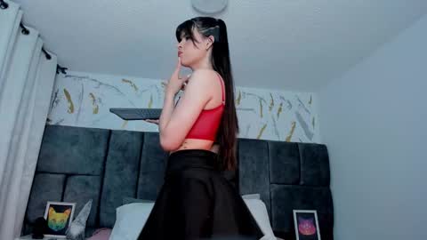 astrid_velle online show from November 30, 2025, 3:43 am