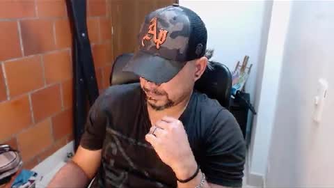 Snapshot of astton_nick chatting on January 22, 2025, 2:48 am Nick Astton online show from January 22, 2025, 2:48 am