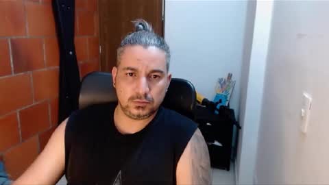Snapshot of astton_nick chatting on February 2, 2025, 3:43 am Nick Astton online show from February 2, 2025, 3:43 am