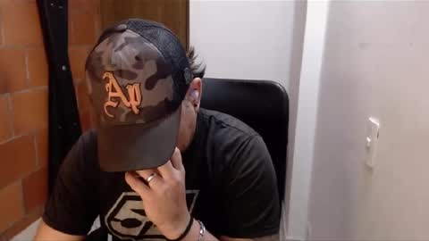 Snapshot of astton_nick chatting on February 4, 2025, 4:37 am Nick Astton online show from February 4, 2025, 4:37 am