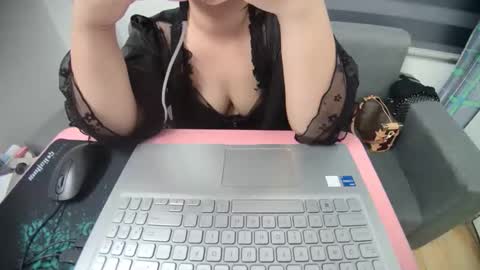 asuka_9x online show from January 12, 2026, 12:54 pm