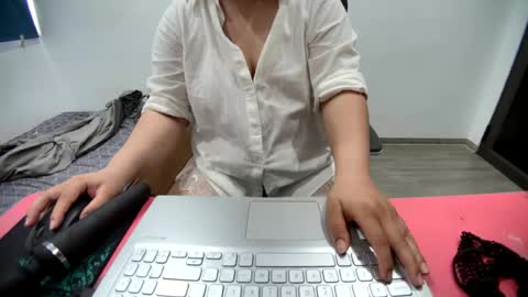 asuka_9x online show from June 17, 2026, 2:47 am
